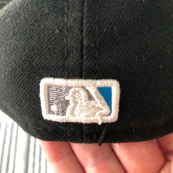 Blue Jays cap - Picture 2 of 3